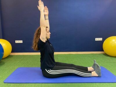 ejercicio twist para los dolores estiramientos para la columna