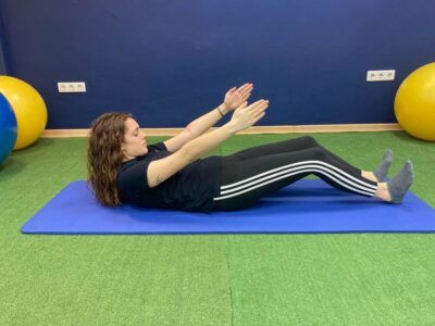 pilates para la espalda flexibilidad de columna vertebral