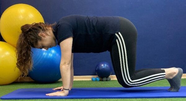 la mesa 2 ejercicio de pilates suelo para embarazadas